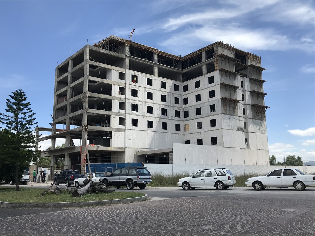 Edificio construido con paneles Murotech
